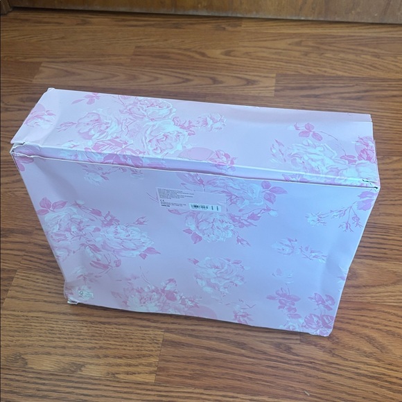 Victoria’s Secret PINK x LoveShackFancy collaboration dog - Picture 6 of 8